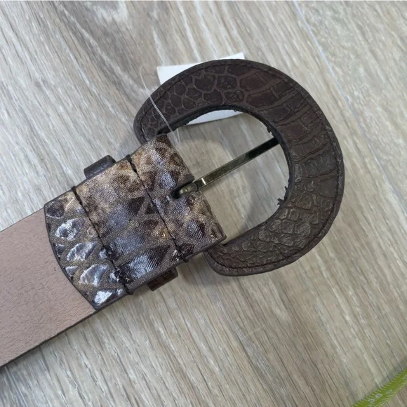 CHICOS real leather crocodile pattern belt brown tan - Picture 6 of 11